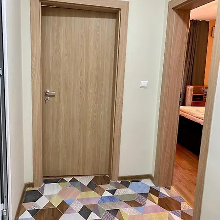 Boutique Magenta Gold Apartment *