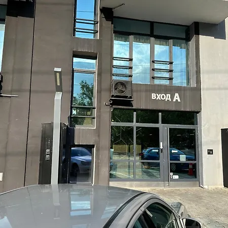 Boutique Magenta Gold Apartment Sofia