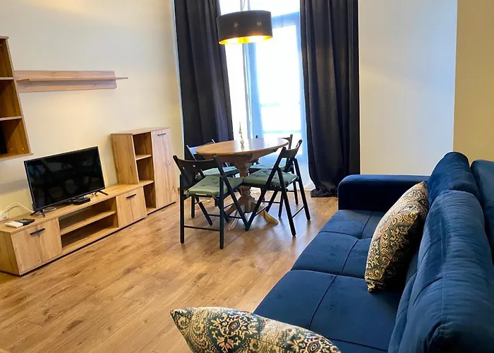 Boutique Magenta Gold ソフィア